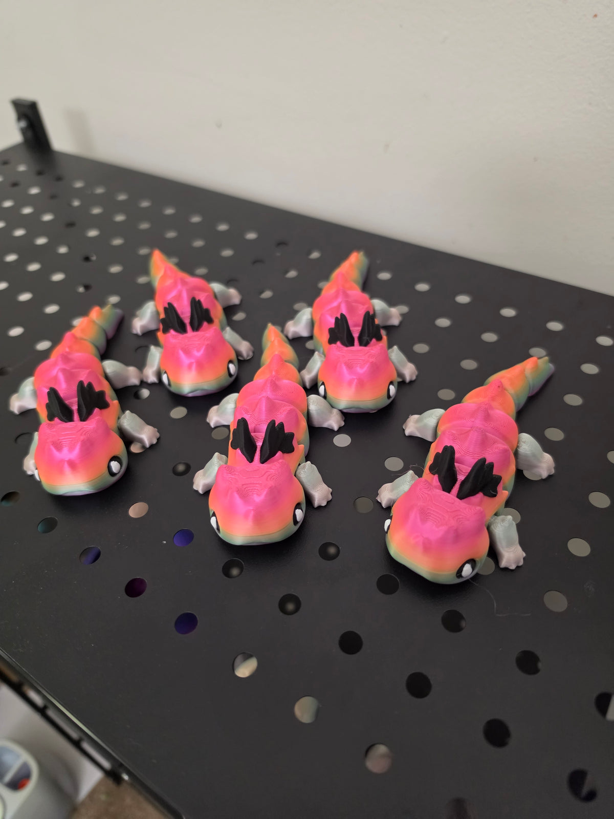 Flexible 3D-printed Dramander salamander-dragon fantasy figurine by Altruistic Silver.